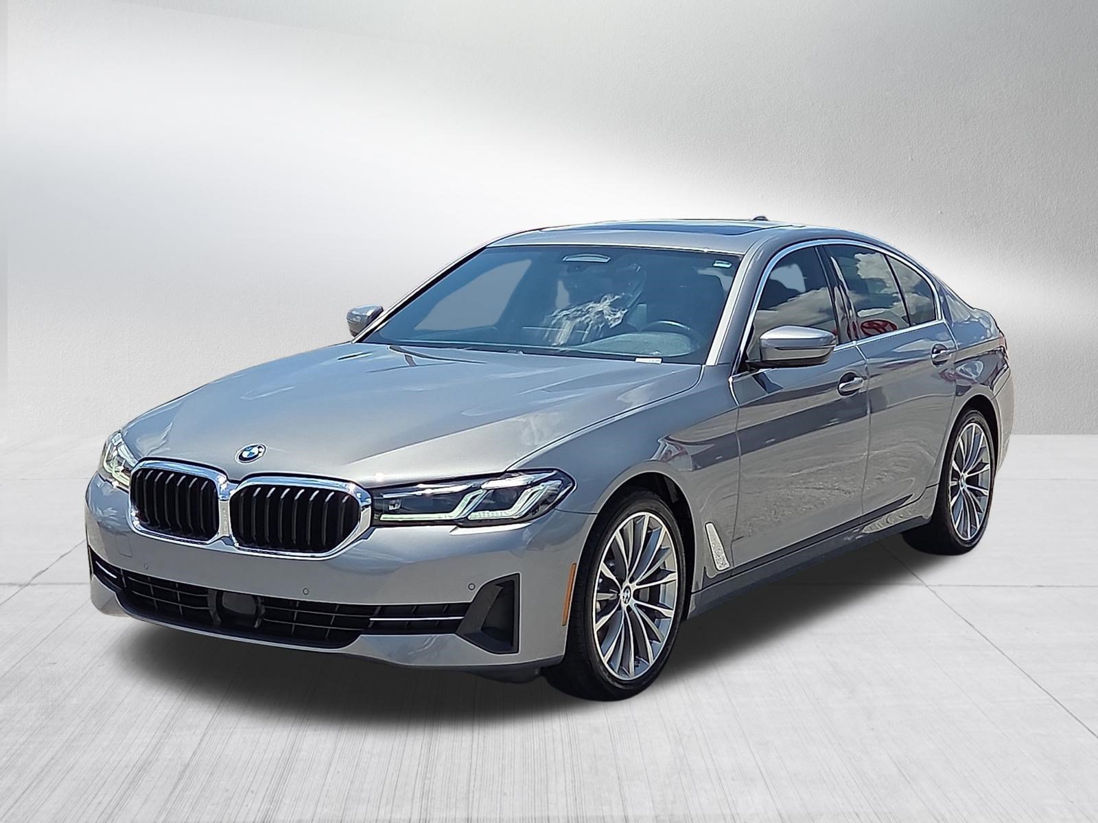 Certified 2023 BMW 530i xDrive AWD/4WD image 2