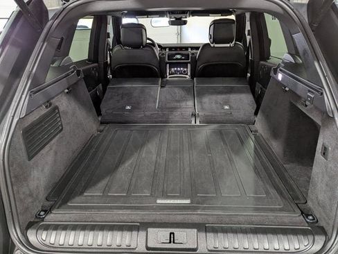 Used 2020 Land Rover Range Rover Sport HSE image 32