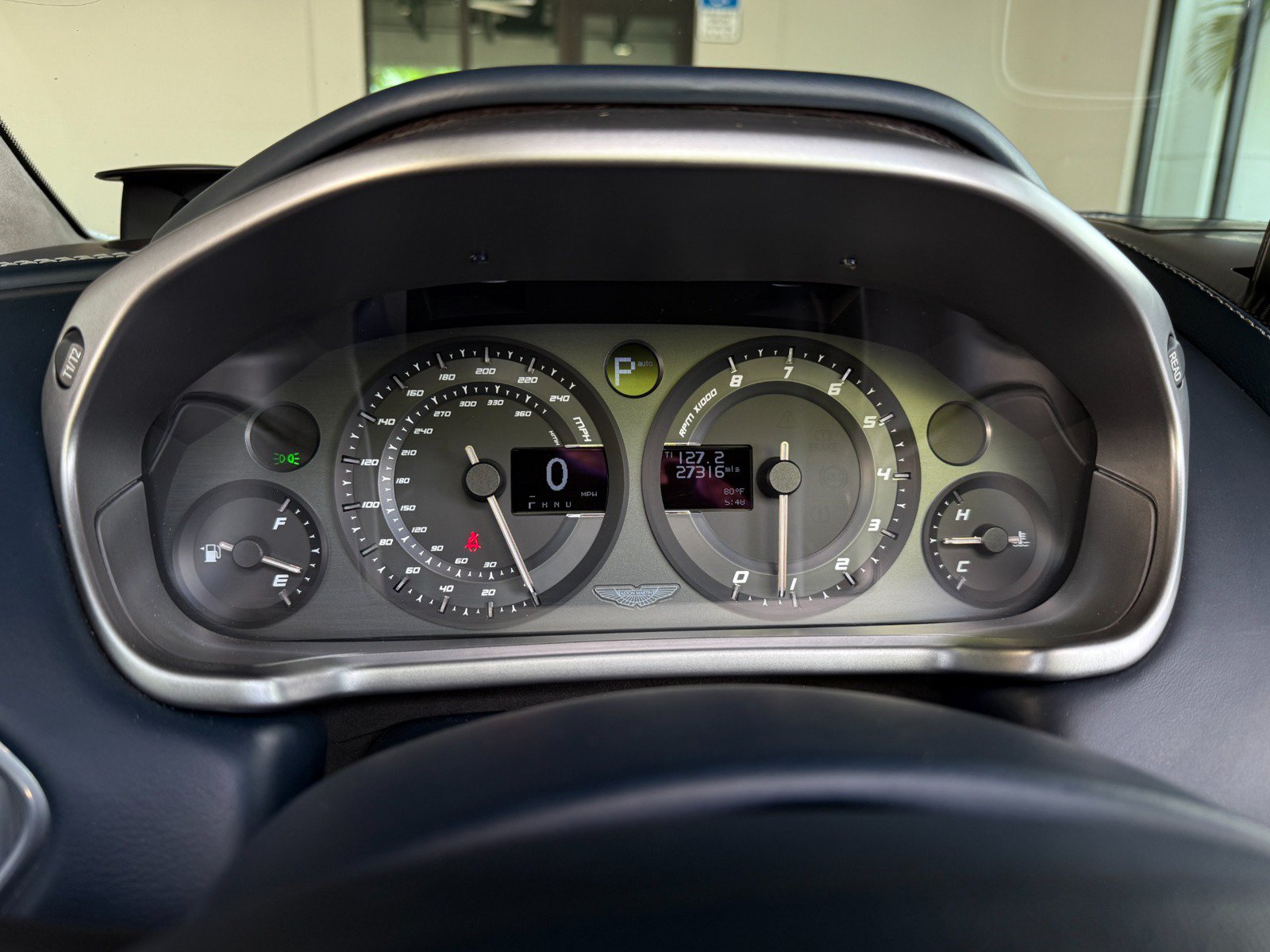 Used 2014 Aston Martin Vanquish Volante RWD image 39