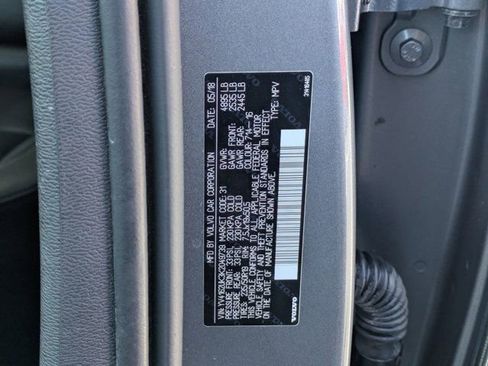 Used 2019 Volvo XC40 T5 Momentum AWD/4WD image 35