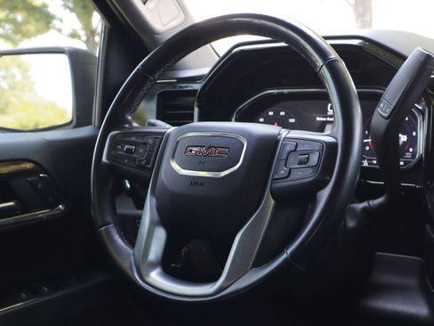 Used 2024 GMC Sierra 1500 Elevation AWD/4WD image 15