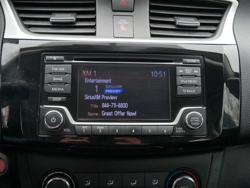 Used 2017 Nissan Sentra SV image 19