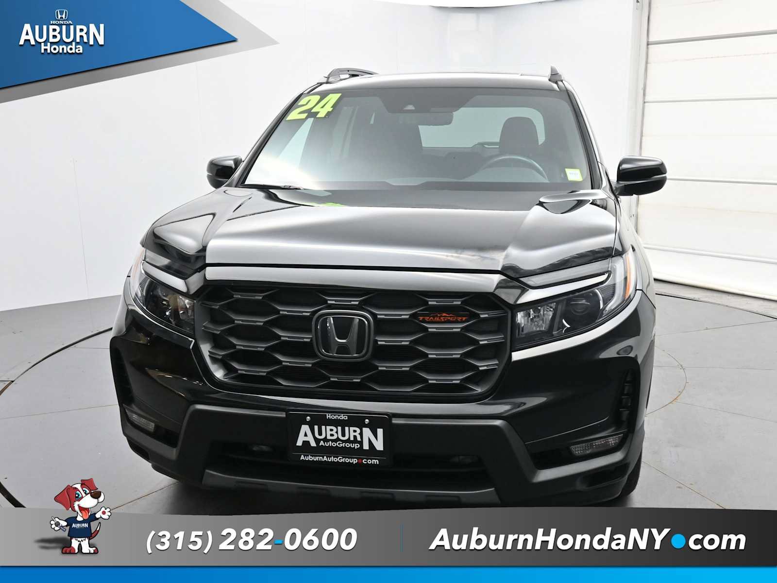 Used 2024 Honda Passport TrailSport image 3