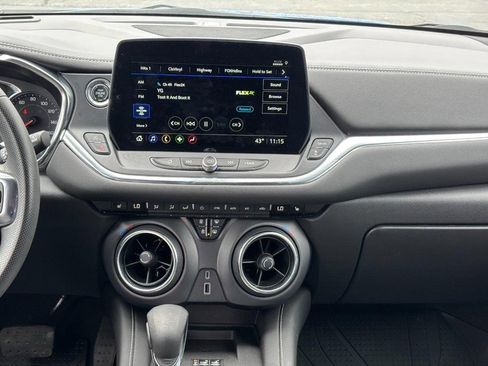 Certified 2024 Chevrolet Blazer LT w/ Convenience Package image 13