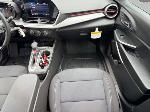 New 2026 Chevrolet Trax RS w/ Driver Confidence Package FWD image 12
