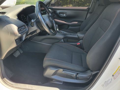 Used 2025 Honda HR-V Sport image 27