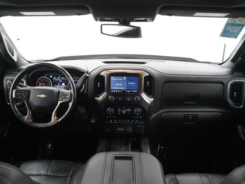 Used 2019 Chevrolet Silverado 1500 High Country w/ Z71 Off-Road Package AWD/4WD image 14