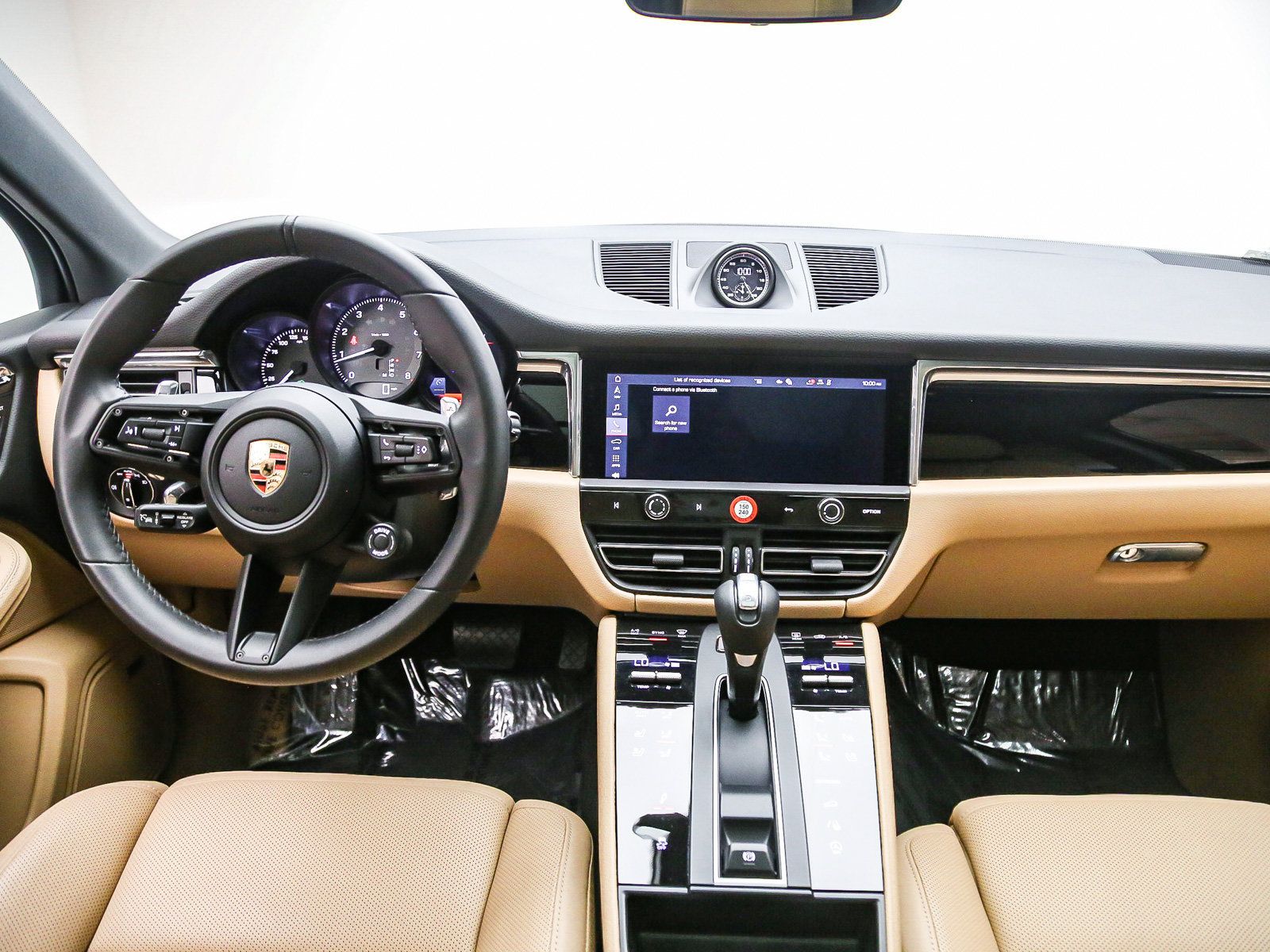 Certified 2026 Porsche Macan S AWD/4WD image 16