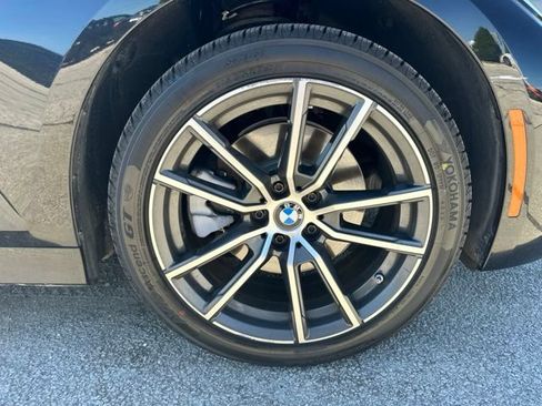 Used 2019 BMW 330i xDrive Sedan w/ Premium Package AWD/4WD image 3