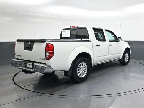 Used 2017 Nissan Frontier SV w/ SV Value Truck Package image 4