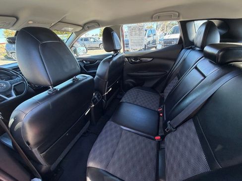 Certified 2022 Nissan Rogue Sport SV w/ Technology Package image 23