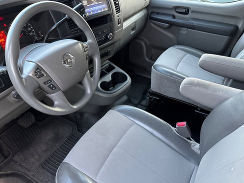 Used 2019 Nissan NV 3500 S image 9