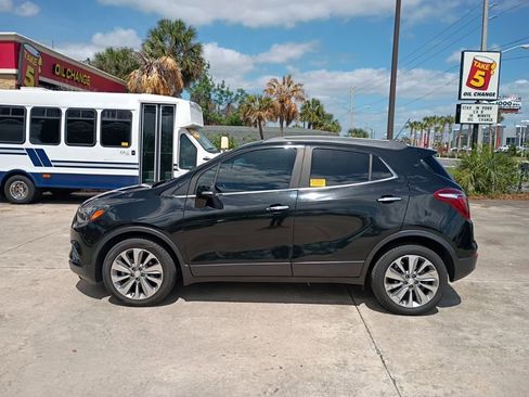 Used 2019 Buick Encore Preferred image 2
