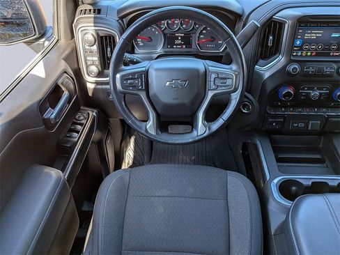 Used 2021 Chevrolet Silverado 1500 LT Trail Boss w/ Bed Protection Package image 18