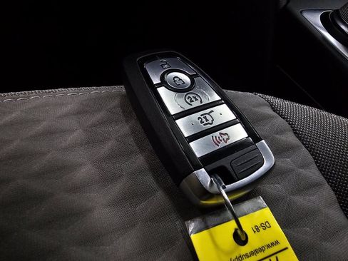 Used 2022 Ford Escape SE w/ Convenience Package FWD image 31