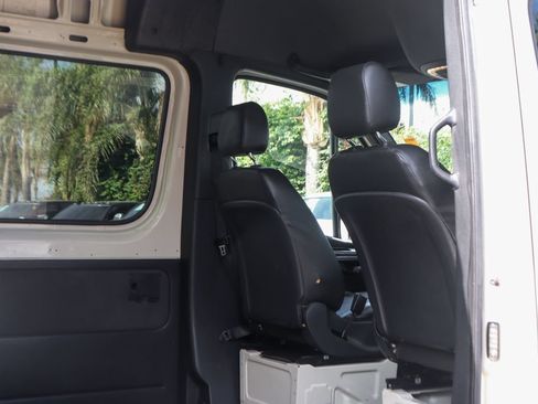 Used 2023 Mercedes-Benz Sprinter 2500 image 12