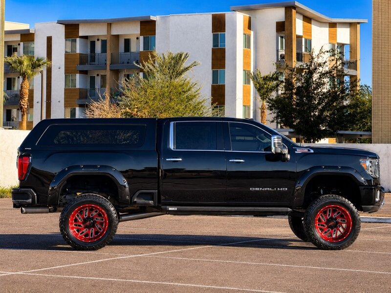 Used 2020 GMC Sierra 2500 Denali AWD/4WD image 4