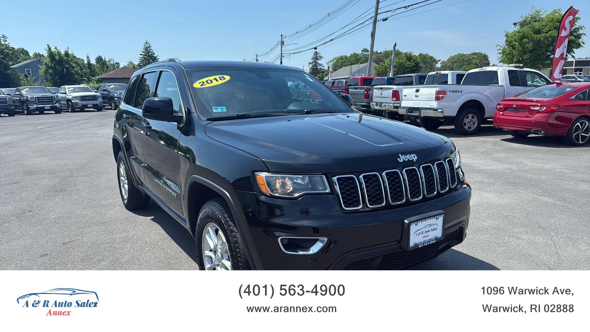 Used 2018 Jeep Grand Cherokee Laredo AWD/4WD image 1