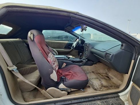 Used 1997 Chevrolet Camaro LT w/ Preferred Equipment Group 2 RWD image 4