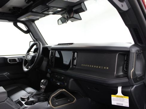 New 2026 Ford Bronco Badlands AWD/4WD image 28