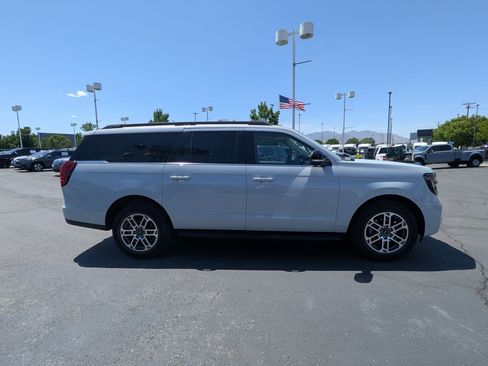 Certified 2025 Ford Expedition Max Active AWD/4WD image 2