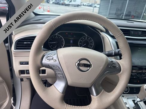 Certified 2017 Nissan Murano SL w/ SL Technology Package image 11