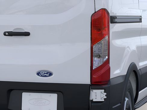 New 2026 Ford Transit 250 Low Roof w/ Load Area Protection Package RWD image 21