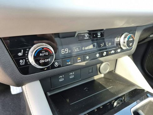 New 2025 Mitsubishi Outlander SEL AWD/4WD image 19