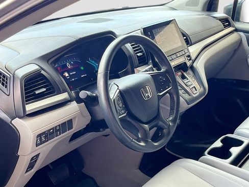 Used 2023 Honda Odyssey EX-L image 9