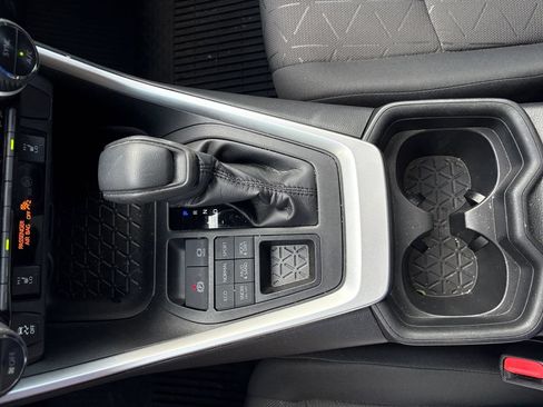 Used 2019 Toyota RAV4 XLE w/ Convenience Package AWD/4WD image 20