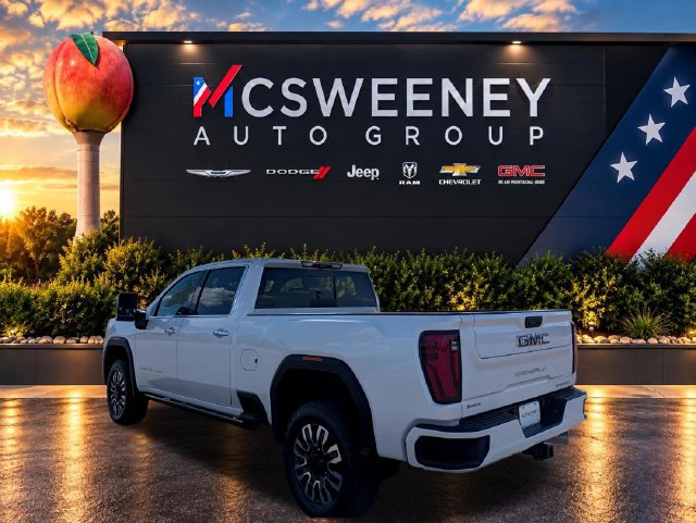 Used 2024 GMC Sierra 2500 Denali Ultimate w/ Max Trailering Package AWD/4WD image 3