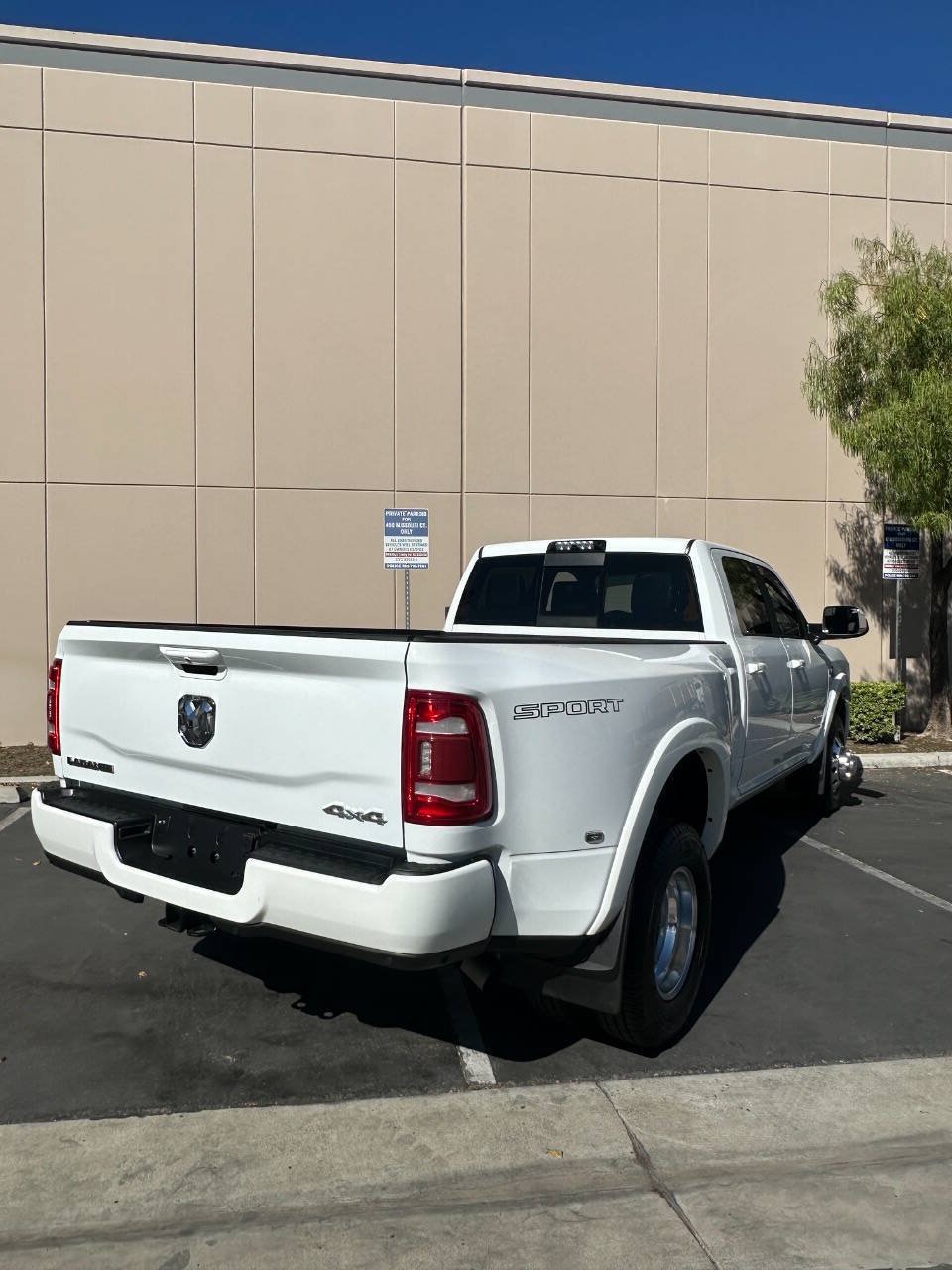 Used 2021 RAM 3500 Laramie AWD/4WD image 5