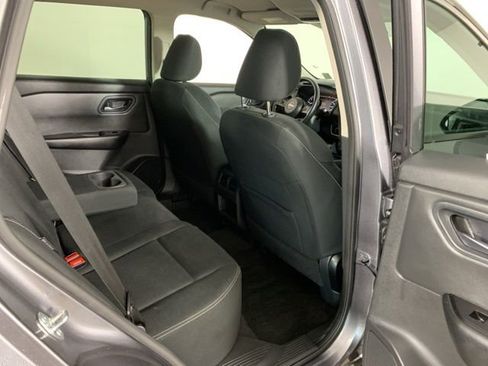 Used 2024 Nissan Rogue S AWD/4WD image 35