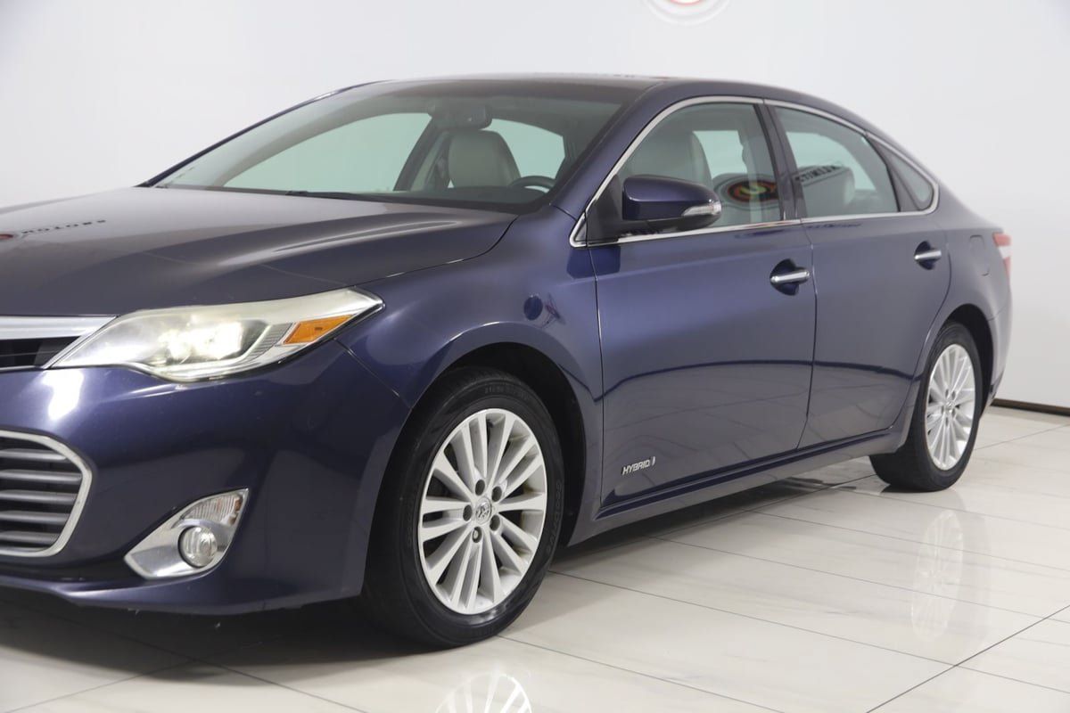 Used 2014 Toyota Avalon Limited w/ Technology Package FWD image 43