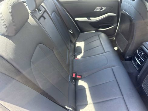 Used 2021 BMW 330i Sedan w/ Convenience Package (ZC2) RWD image 16