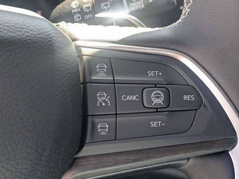 New 2026 Jeep Grand Cherokee L 2WD image 23