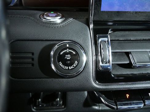 Used 2023 Lincoln Navigator L Reserve image 24