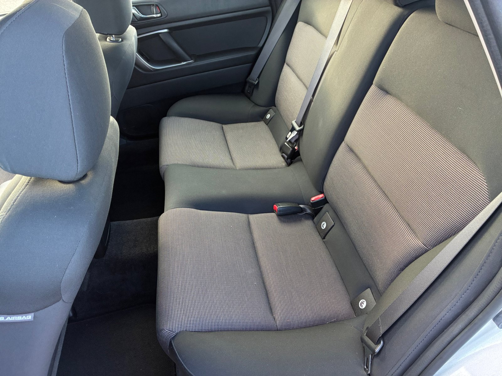 Used 2005 Subaru Legacy 2.5i AWD/4WD image 23