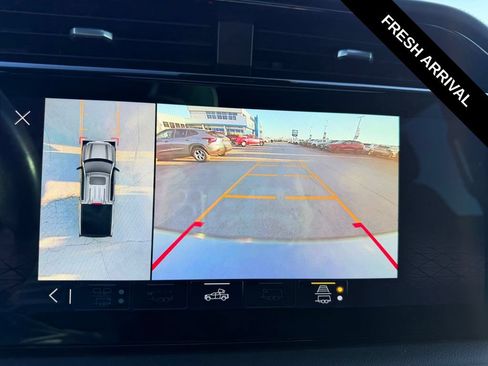 Used 2022 GMC Sierra 1500 AT4 w/ AT4 Premium Package AWD/4WD image 16