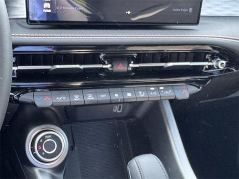 New 2025 Alfa Romeo Tonale w/ Premium Package image 15