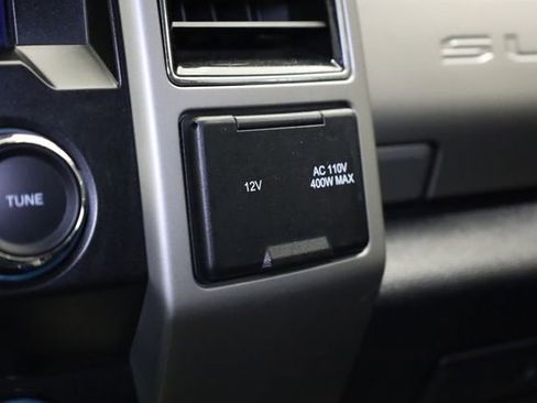 Used 2021 Ford F250 Lariat w/ Lariat Value Package AWD/4WD image 27
