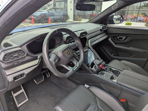 Used 2021 Lamborghini Urus AWD/4WD image 13