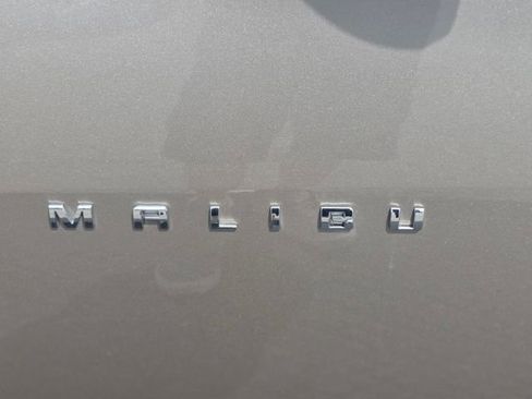 Used 2024 Chevrolet Malibu LT FWD image 15