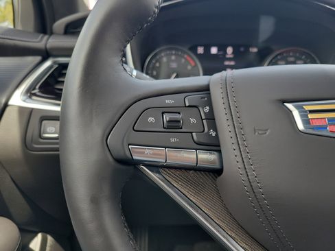 Certified 2025 Cadillac XT6 Premium Luxury w/ Platinum Package image 29