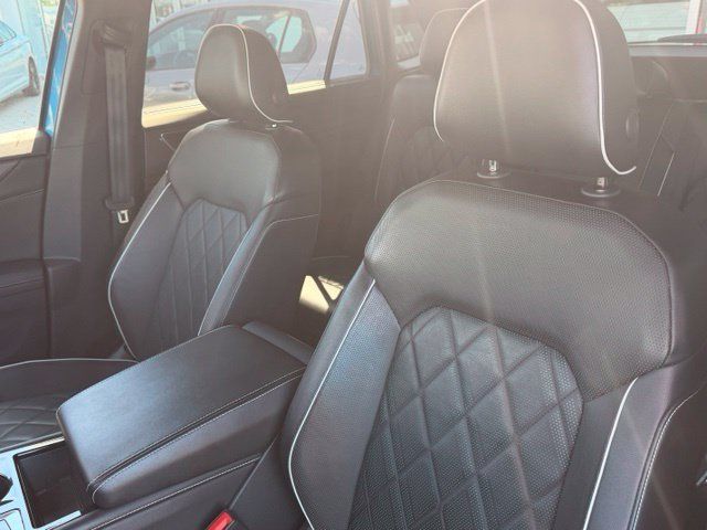 Certified 2024 Volkswagen Atlas Cross Sport SEL Premium R-Line AWD/4WD image 12