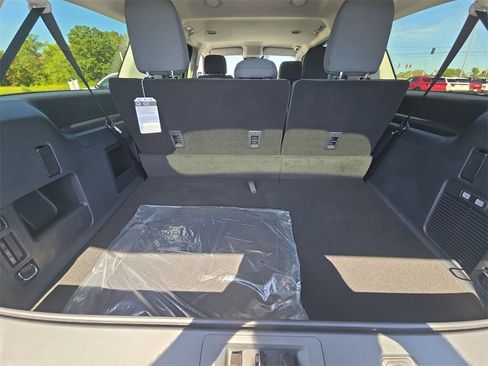 New 2025 Ford Expedition Max Active image 24