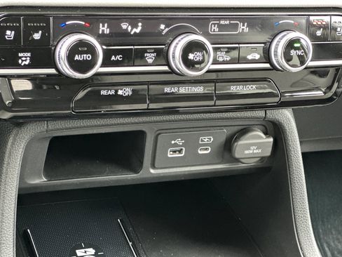 Certified 2023 Honda Pilot Elite image 22