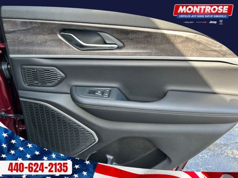 New 2025 Jeep Grand Cherokee Limited 4xe image 28