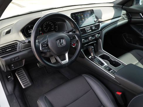 Used 2022 Honda Accord Sport image 15