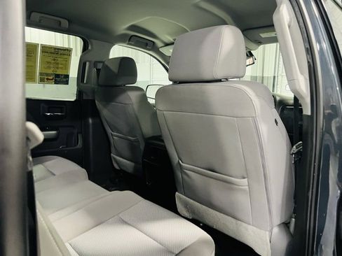 Used 2018 Chevrolet Silverado 1500 LT w/ All Star Edition image 28
